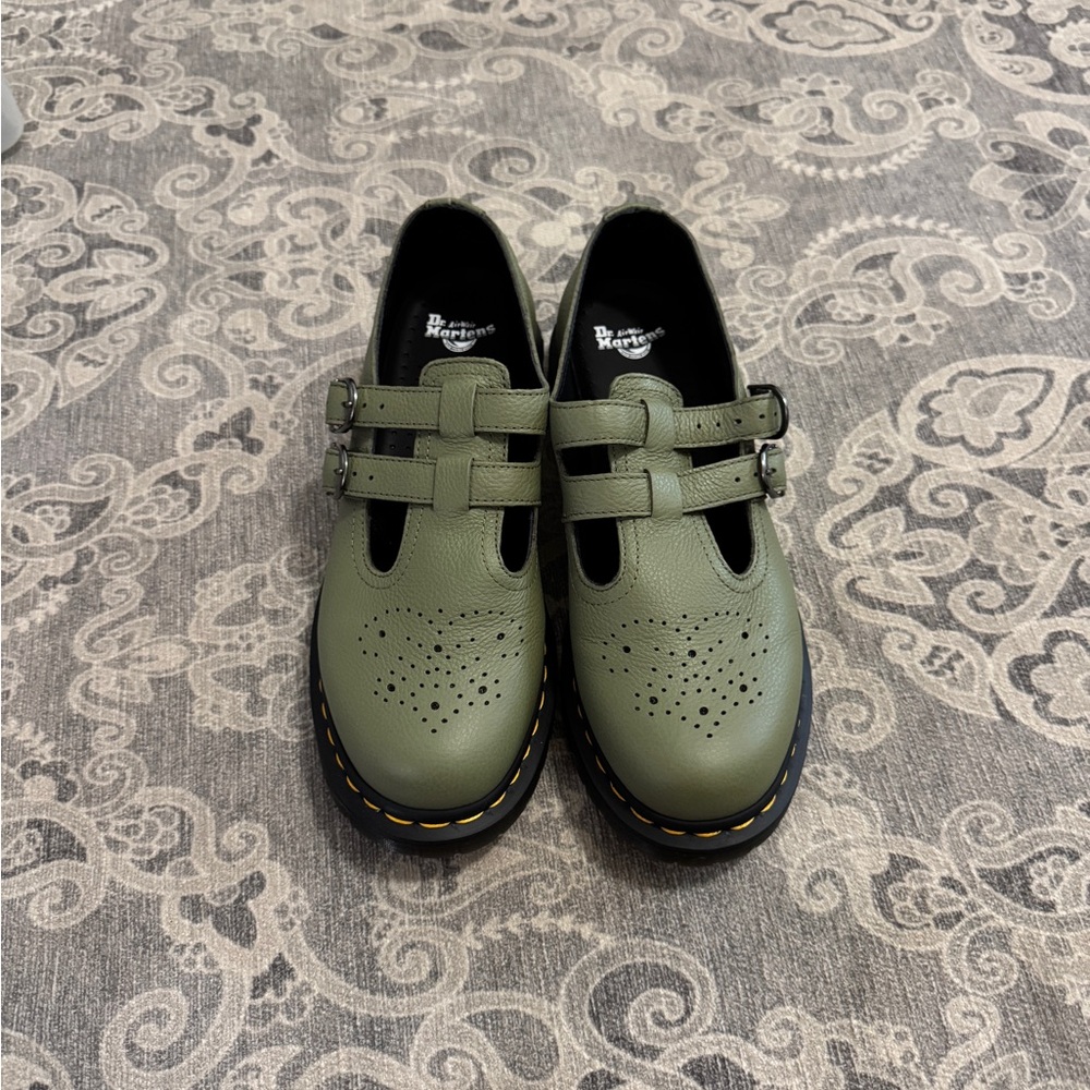 Dr. Martens Olive Leather Mary Jane shoes